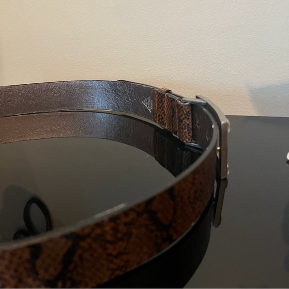 Guess Belt for Women-Size XL -Animal Print with G Buckle - Picture 4 of 8